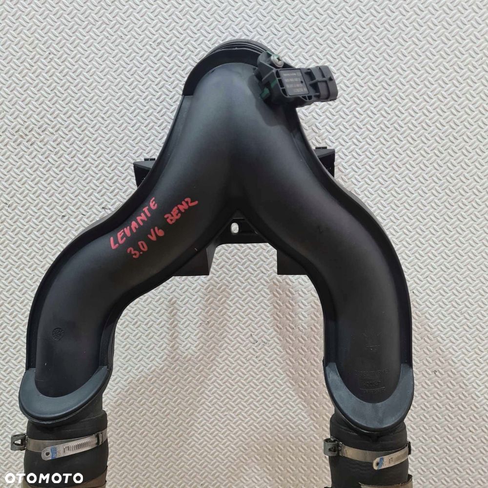 maserati levante sq4 3.0 v6 dolot powietrza wlot rura intercoolera - 2