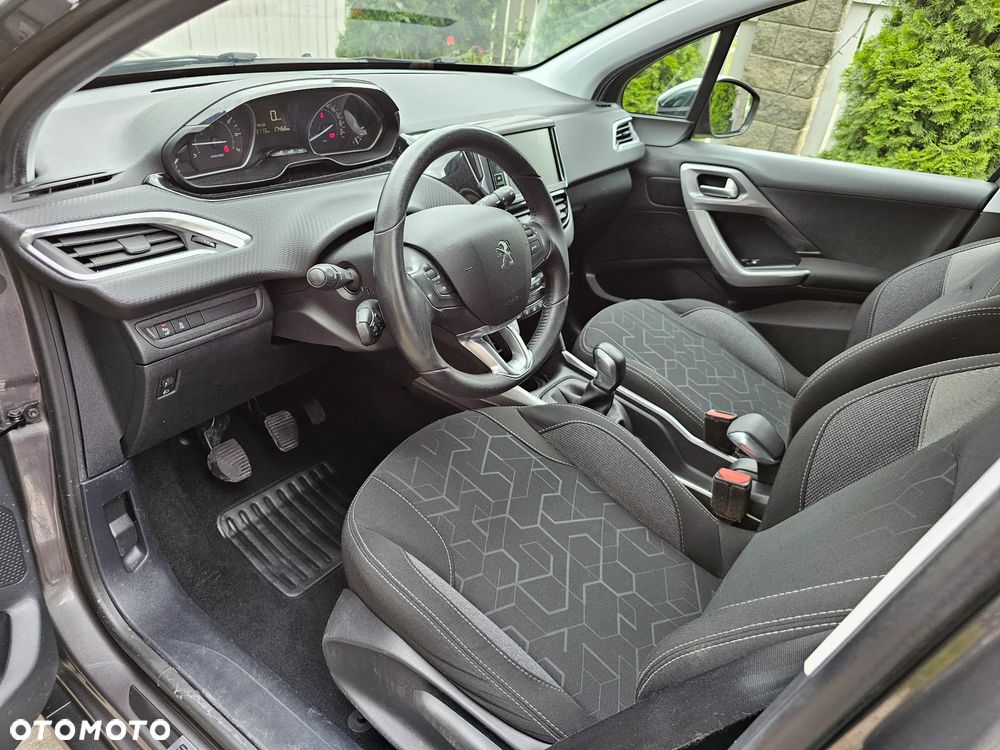 Peugeot 2008 PureTech 82 Style - 20