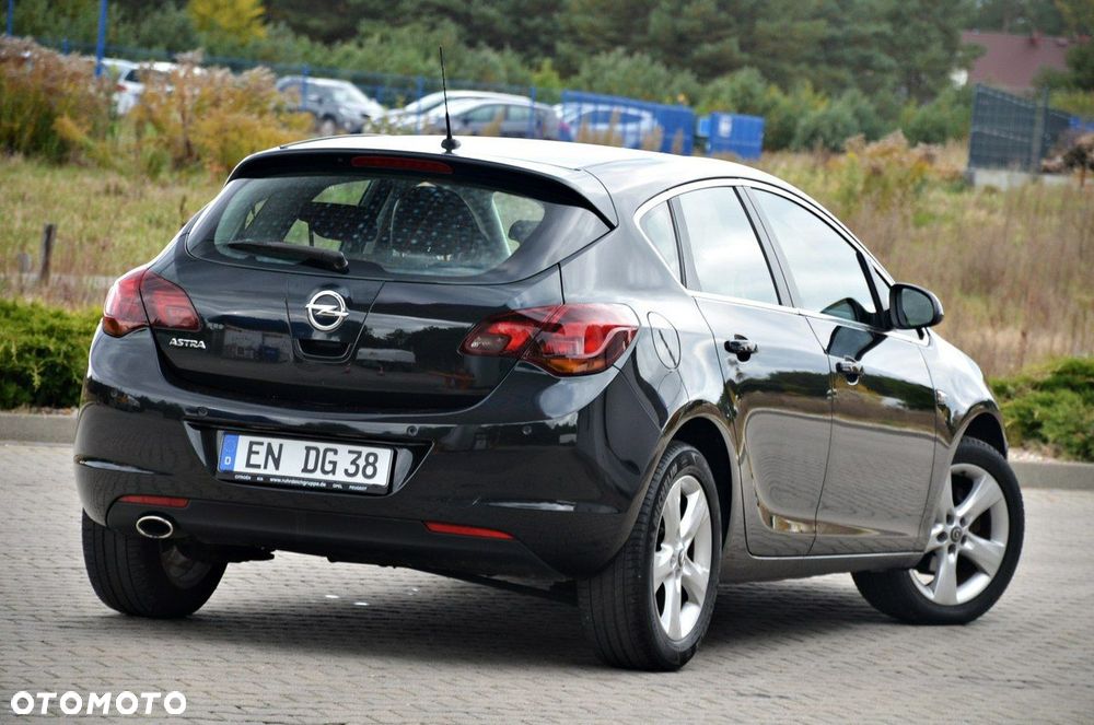 Opel Astra - 9