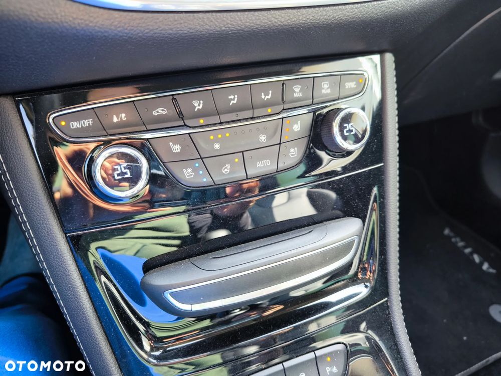 Opel Astra 1.4 T Elite - 27