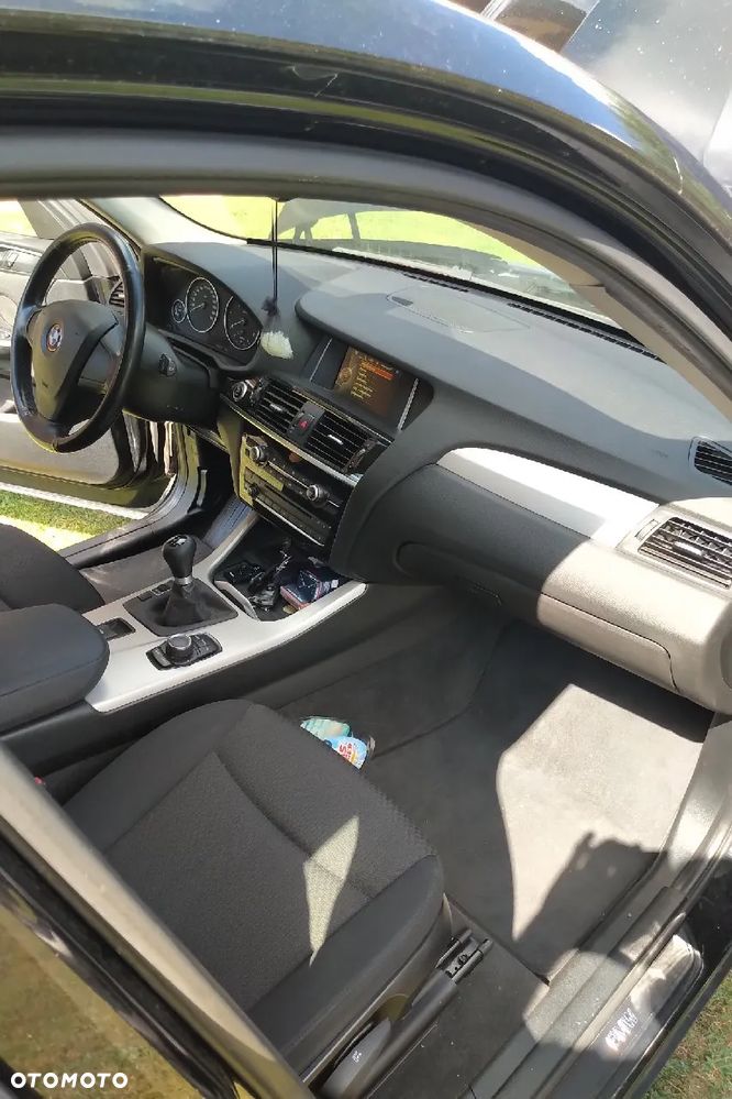 BMW X3 sDrive18d - 9