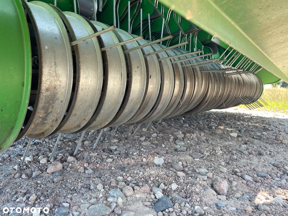 John Deere 864 - 7