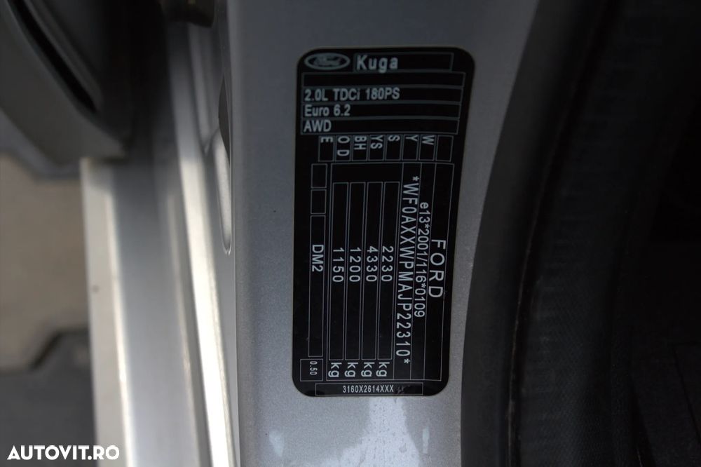 Ford Kuga 2.0 TDCi 4WD Powershift ST-Line - 12