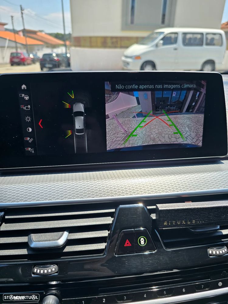 BMW 620 Gran Turismo d Pack M - 23