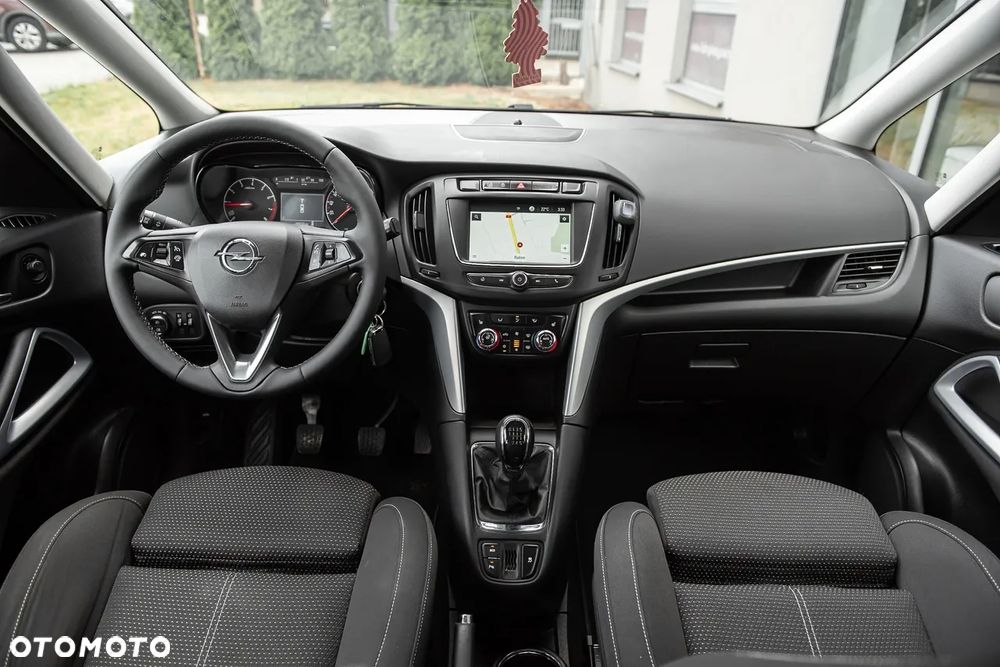 Opel Zafira - 28