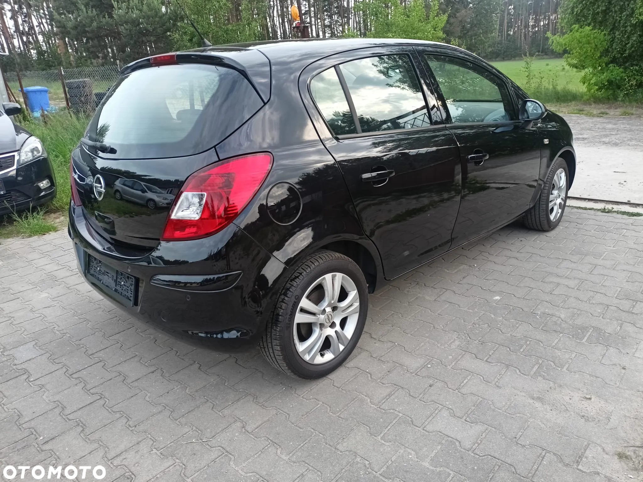 Opel Corsa 1.4 16V Cosmo - 13