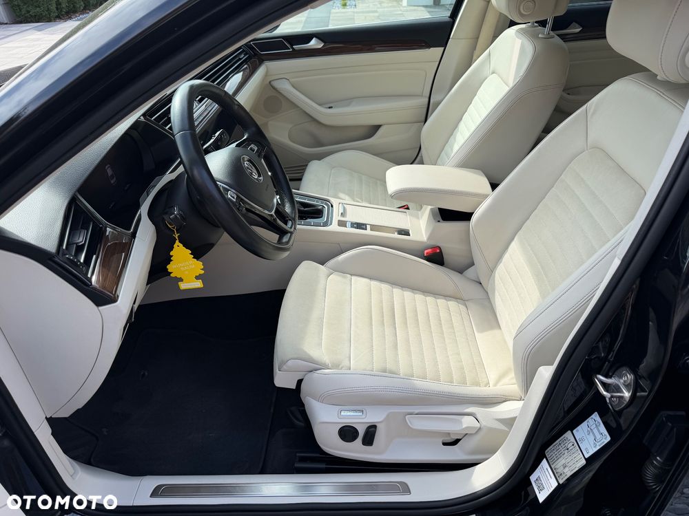 Volkswagen Passat 2.0 TSI 4Mot Elegance DSG - 20