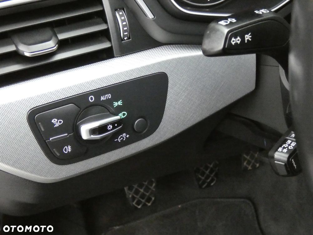 Audi A4 Avant 2.0 TDI DPF clean diesel Attraction - 16