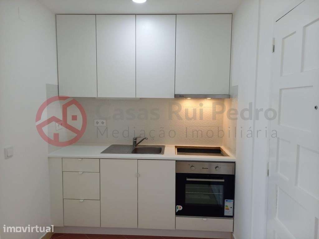 T1 totalmente remodelado e arrendado até 2028 Monte Abraão - Grande imagem: 2/27