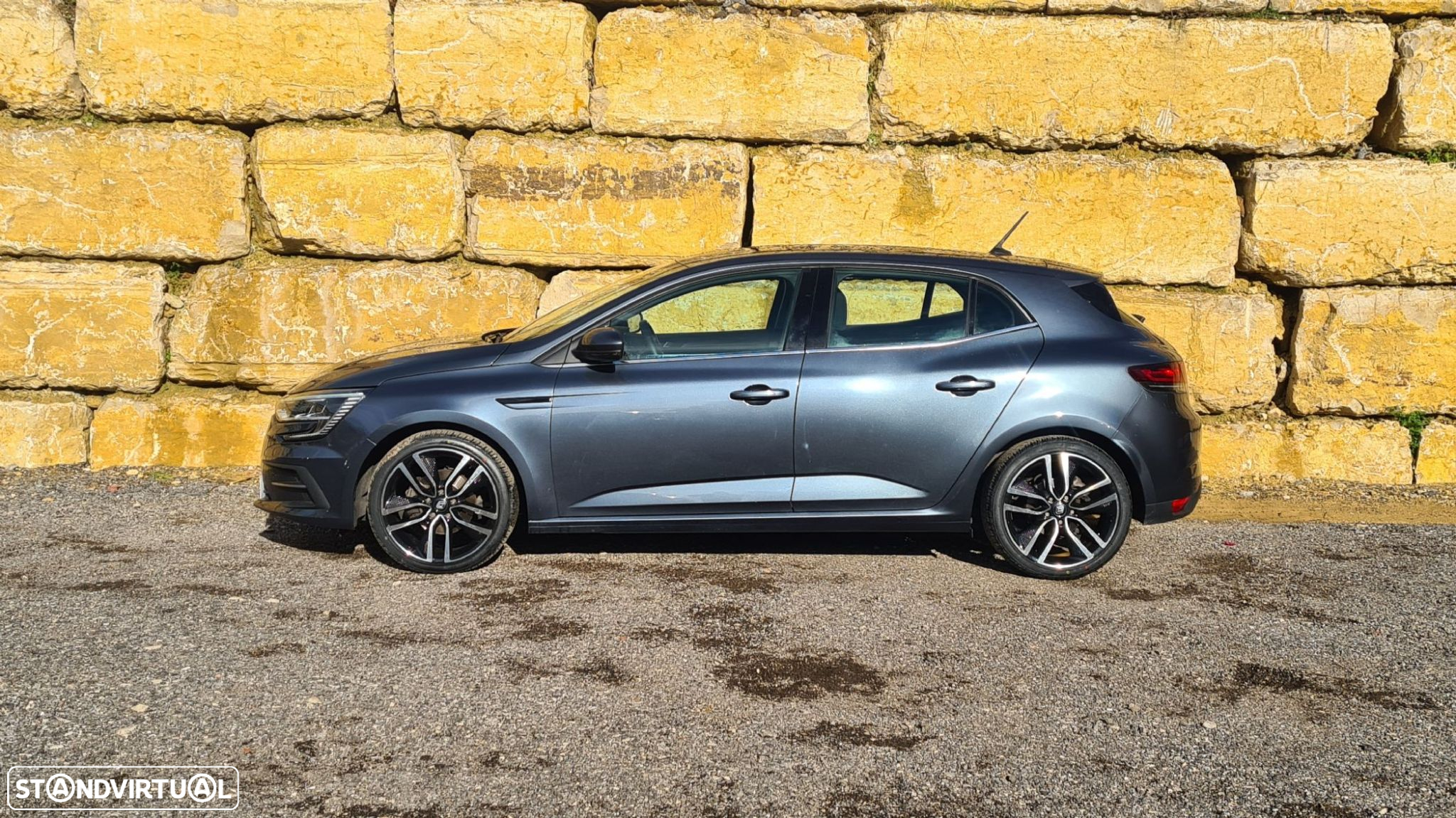Renault Mégane 1.5 Blue dCi Intens - 3