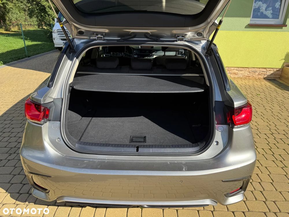 Lexus CT 200h Elegance - 16