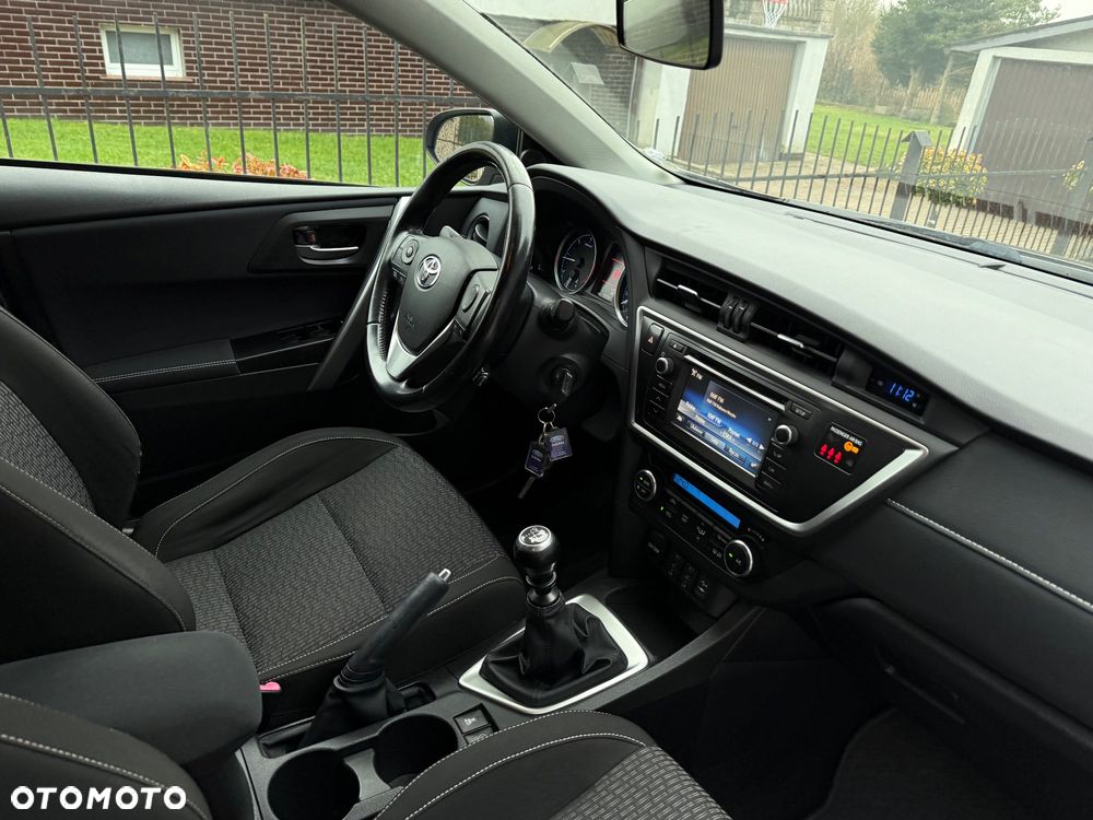 Toyota Auris 2.0 D-4D Prestige - 15