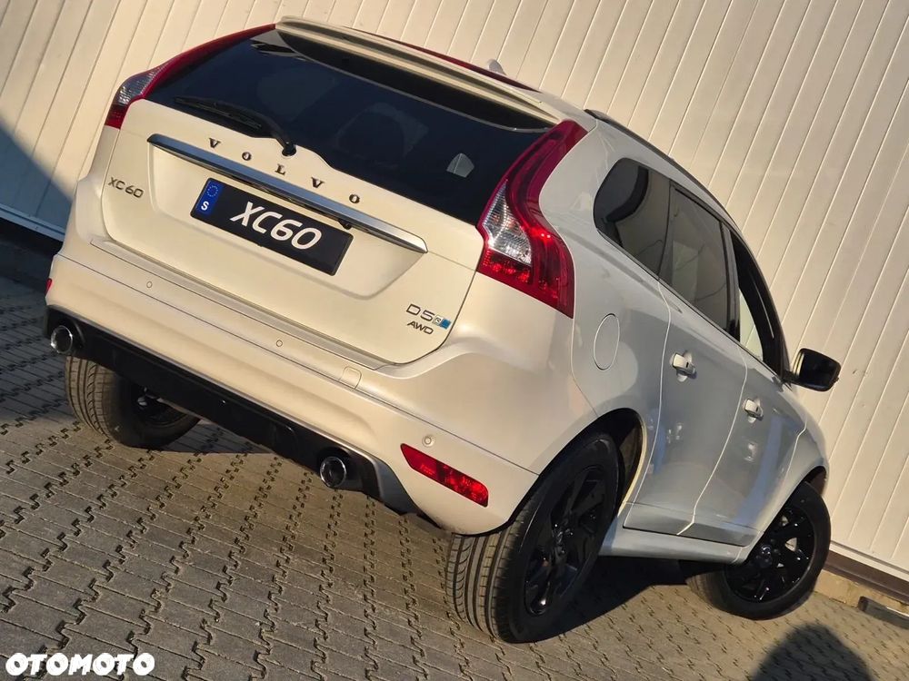 Volvo XC 60 D5 AWD Geartronic Summum - 1