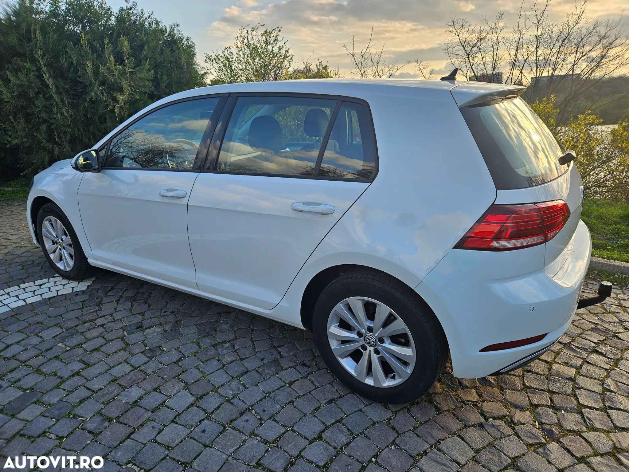 Volkswagen Golf 1.0 TSI Comfortline - 10
