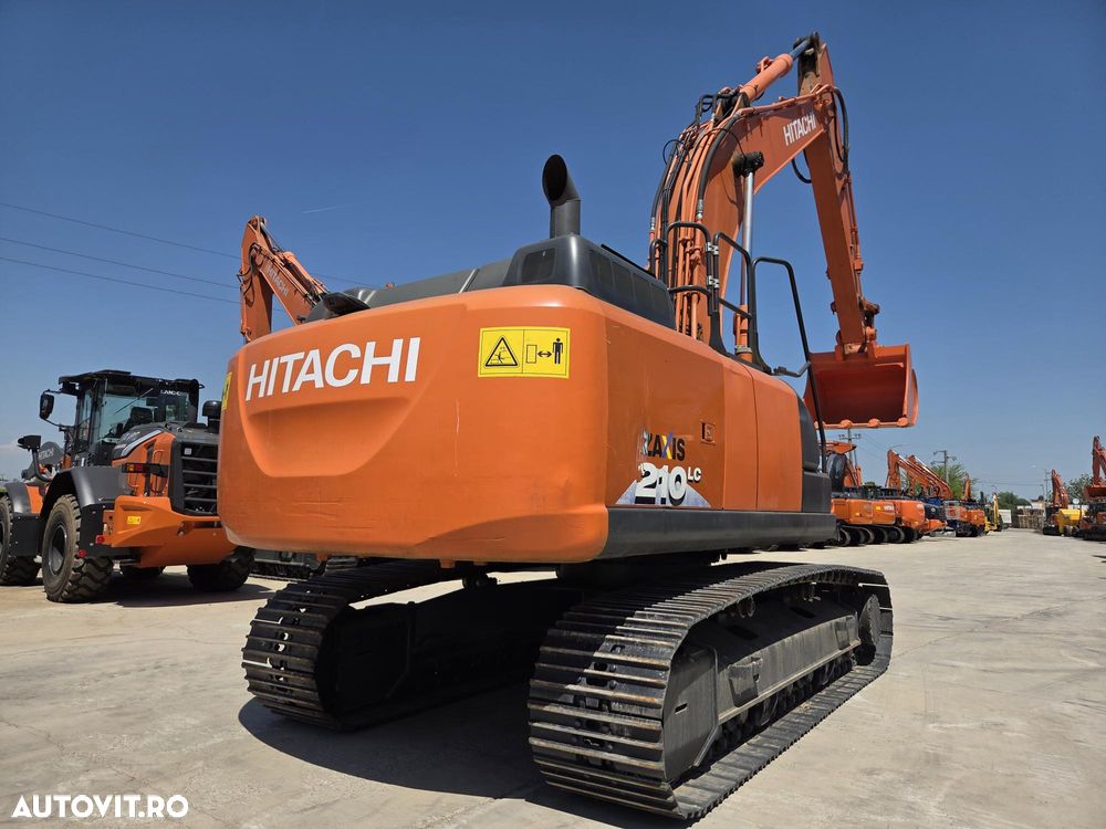 Hitachi ZX210-6, latime 2,5m, cupa NOUA 1,3mc, 22tone, Adanc sapare 7m, consum mediu 9l/h, 3 pompe Hitachi, produs in Japonia, lant 80% ok -200h deplasare, ridica 13t, inst picon, camera spate, posibilitate leasing, STARE FOARTE BUNA -PROMOTIE 79.900Eur+Tva - 21