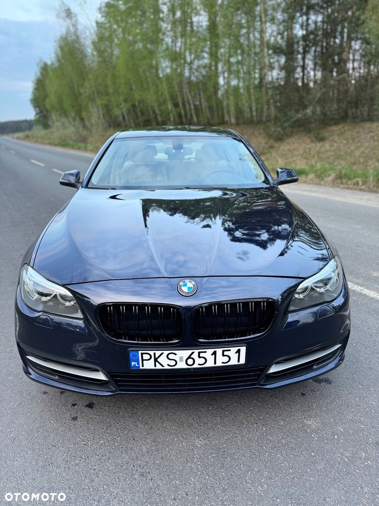 BMW Seria 5 528i xDrive - 16