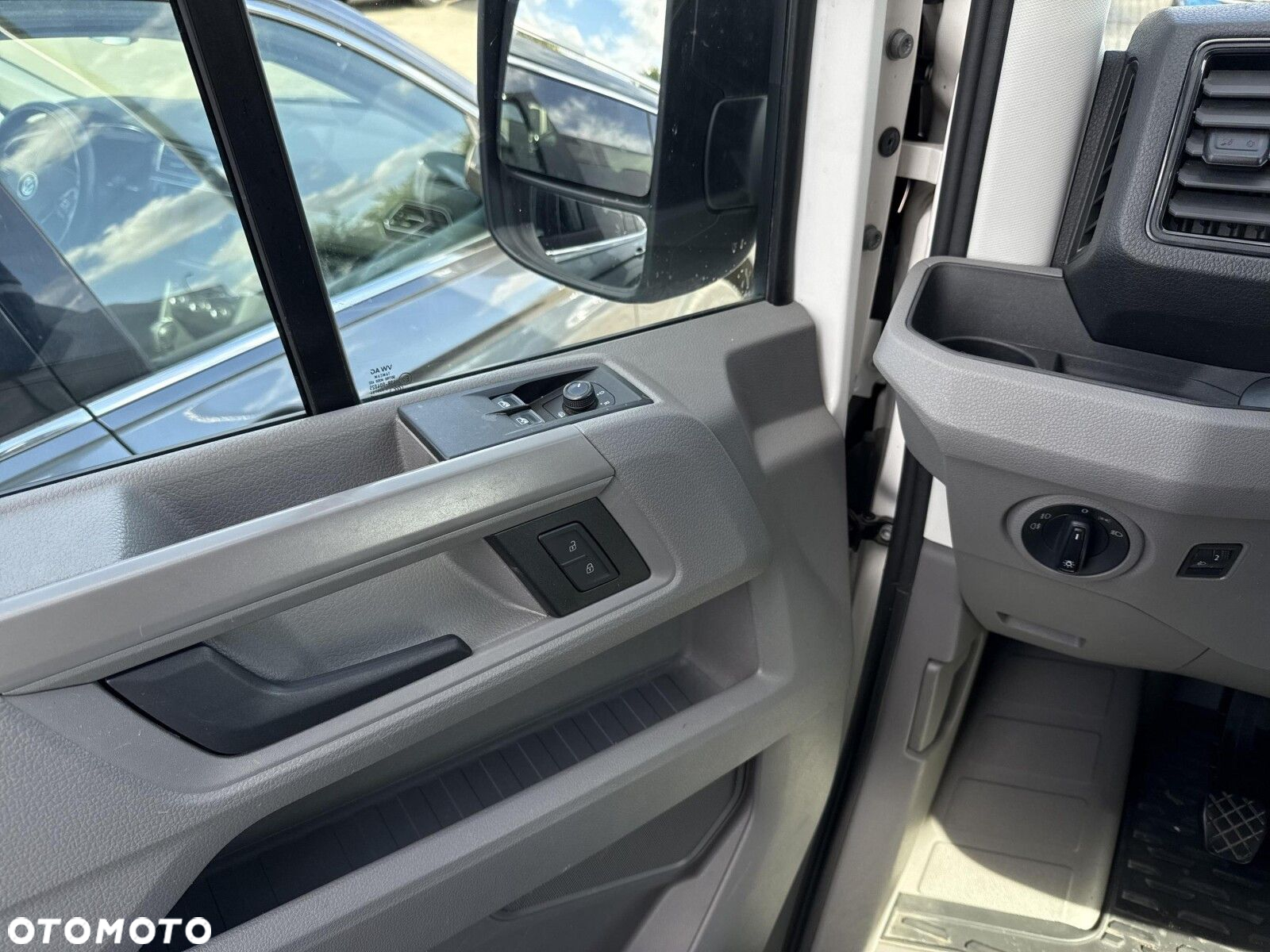 Volkswagen Crafter 35 TDI - 26