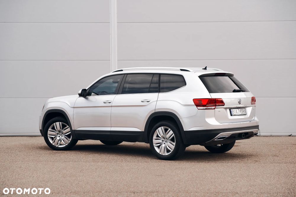 Volkswagen Atlas - 2