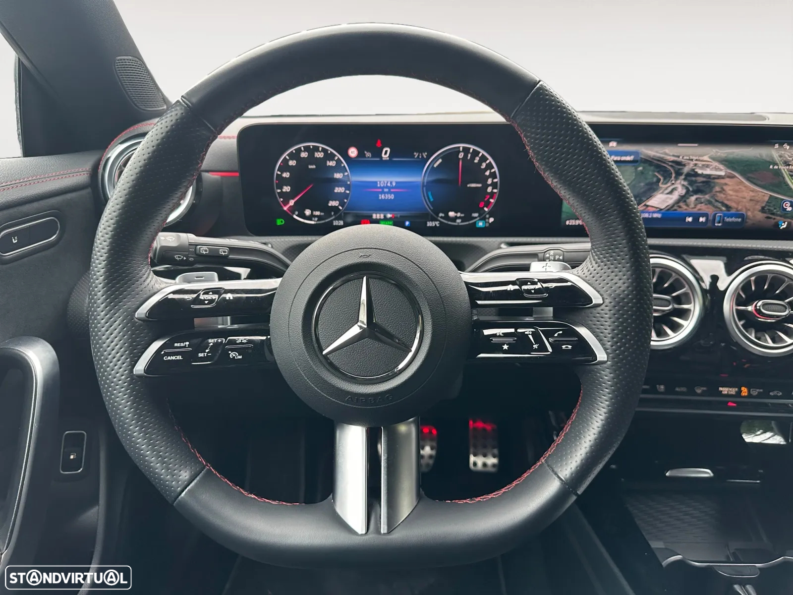 Mercedes-Benz CLA 250 e Shooting Brake AMG Line - 13