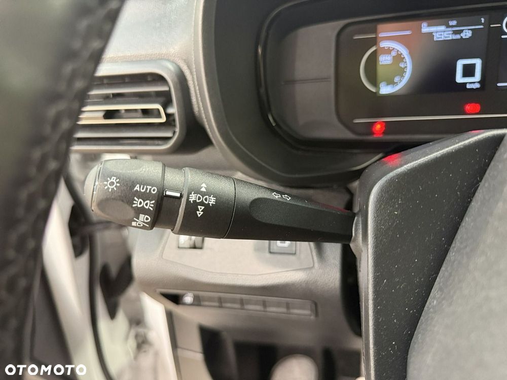 Toyota Proace City - 26