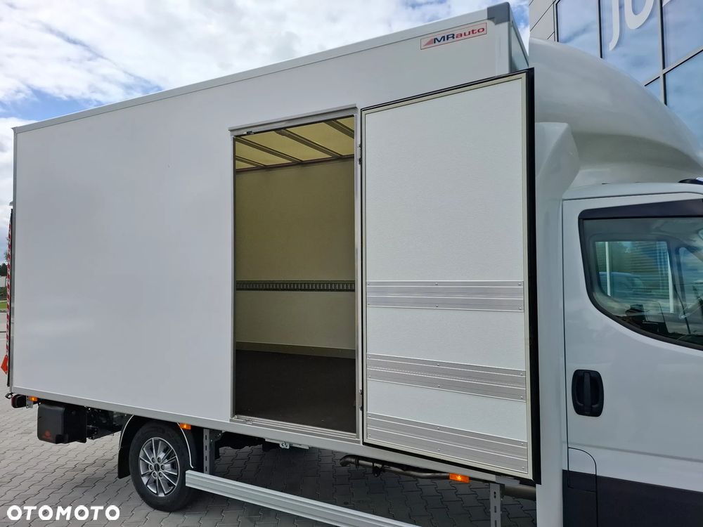 Iveco Z WINDĄ W SUPER CENIE CZEKA NA CIEBIE!!!!!!!!!!!!!! TWÓJ MOCNY PARTNER W BIZNESIE - 18