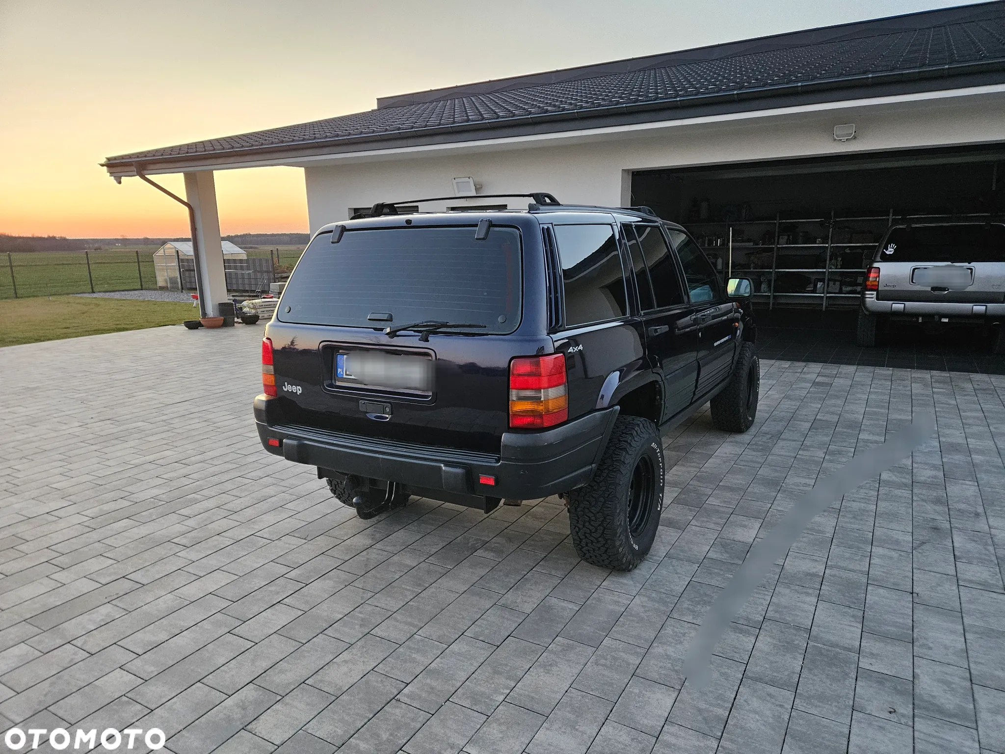 Jeep Grand Cherokee - 3
