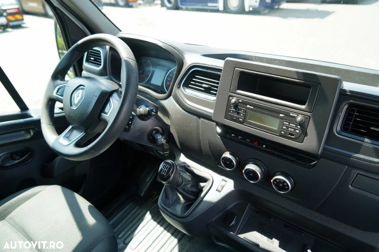 Renault MASTER / FRIGIDER / LAMBERT / UNITATE CARRIER XARIOS 350 / ELEVATOR DHOLLANDIA 750 KG / MASĂ NETĂ: 3500 KG / 2020 - 30