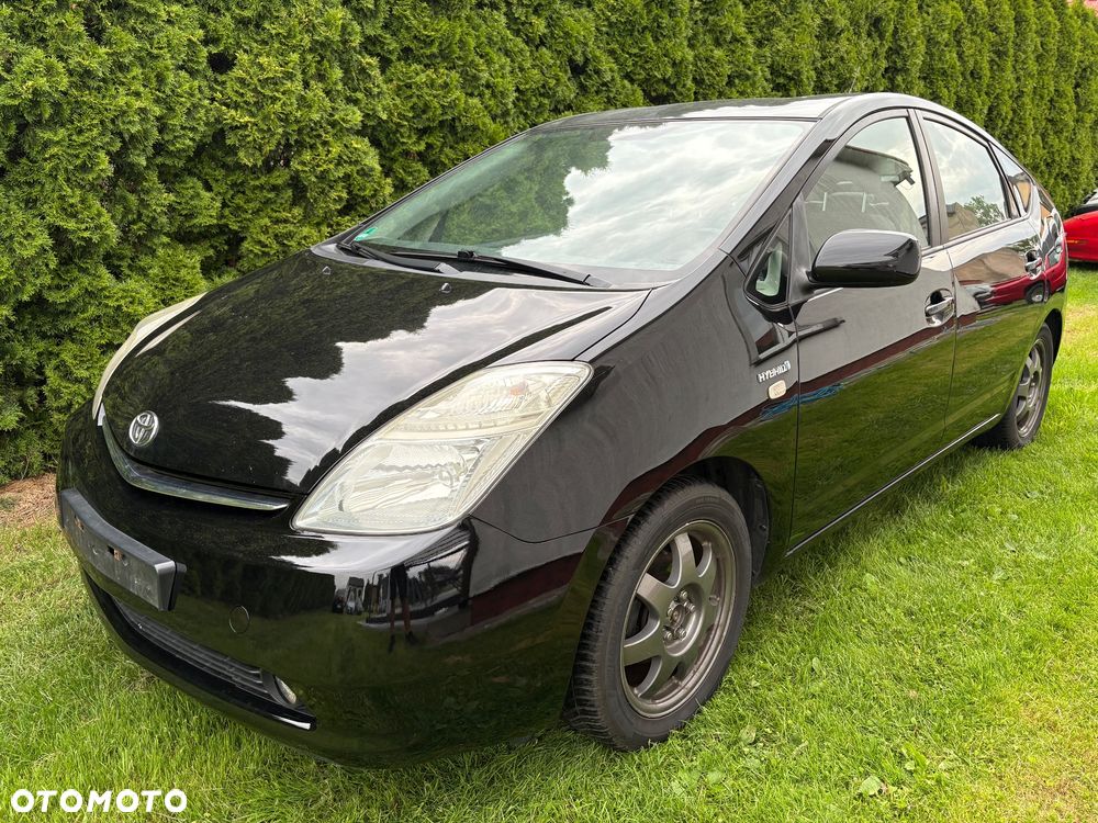 Toyota Prius 1.5 VVT-i Sol - 1
