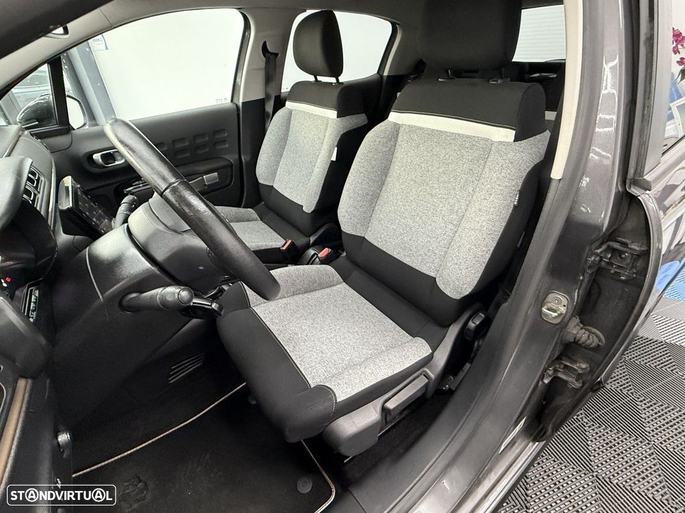 Citroën C3 1.2 PureTech Shine Pack — fotografia 12