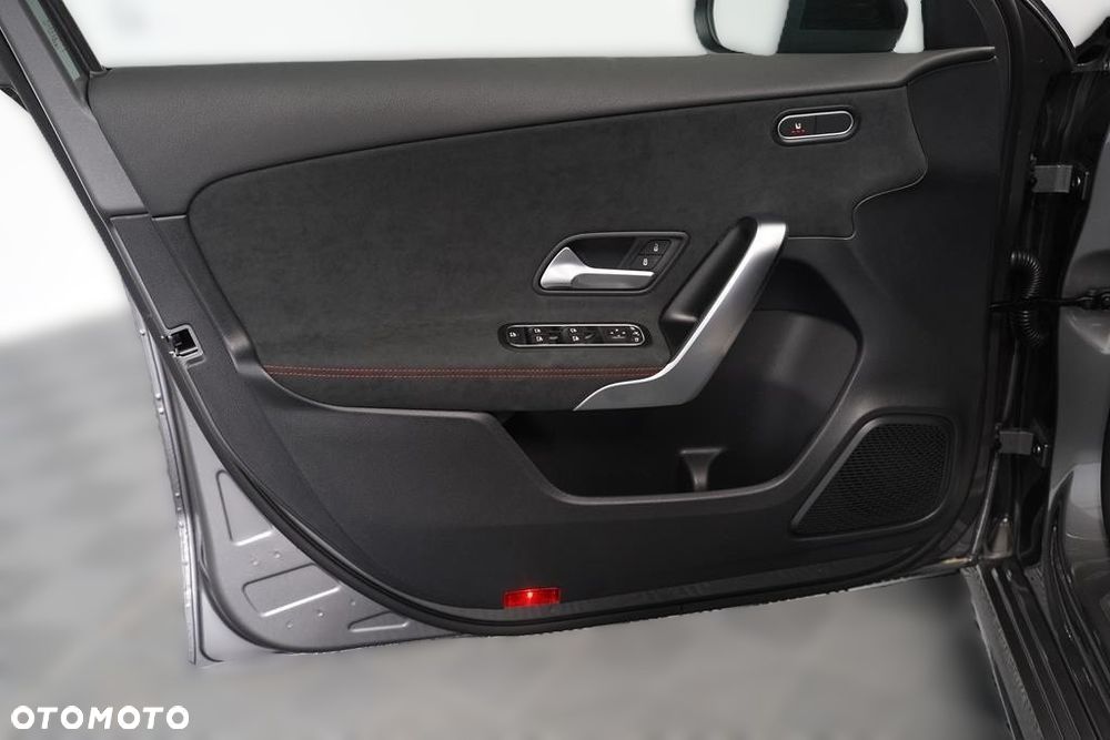 Mercedes-Benz Klasa A 200 7G-DCT AMG Line - 12