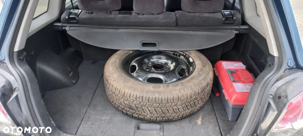 Mitsubishi Outlander 2.0 Comfort 4WD - 12