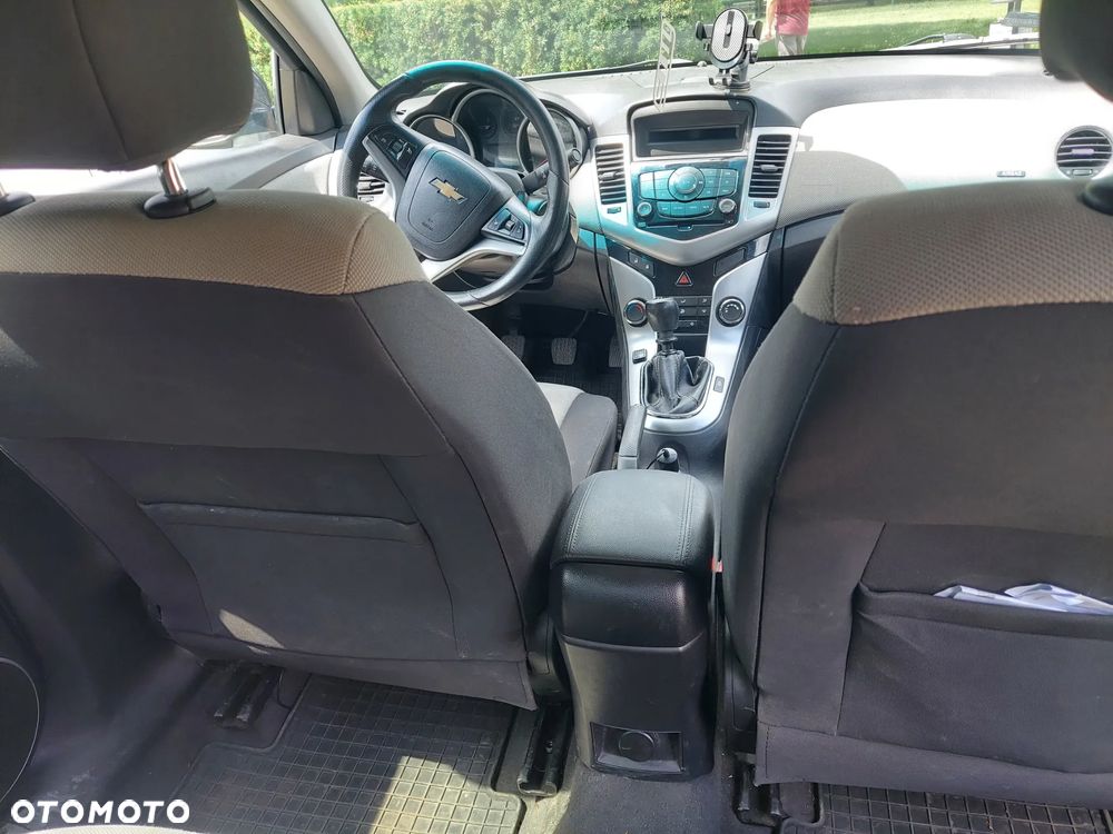 Chevrolet Cruze - 9