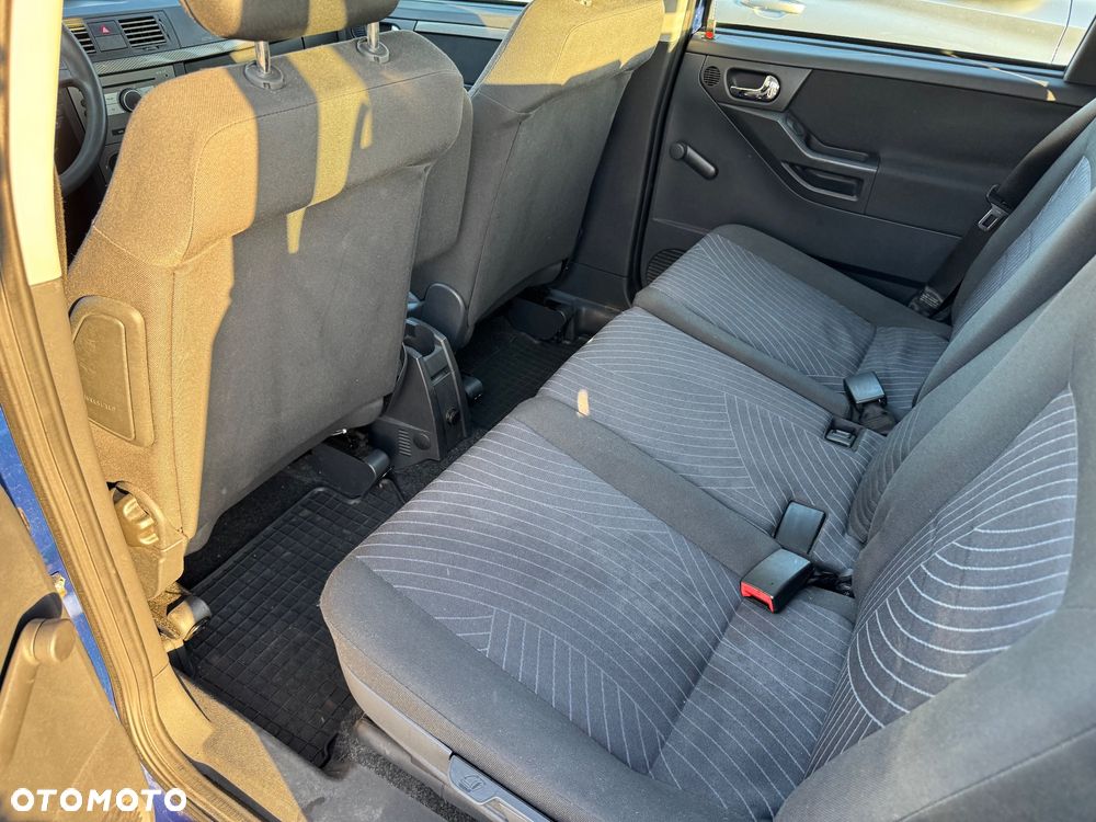 Opel Meriva - 13