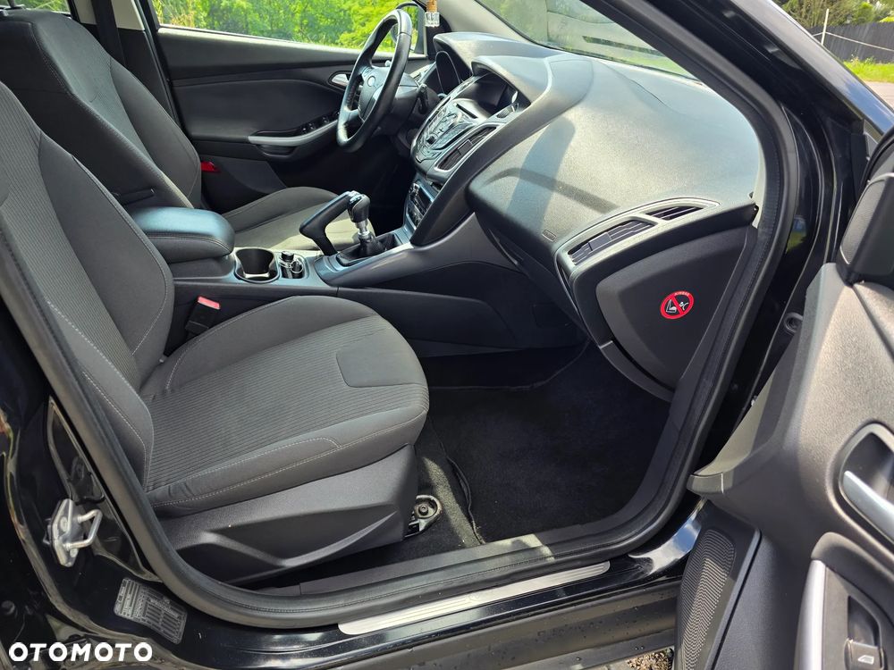 Ford Focus 1.6 TDCi DPF Trend - 12