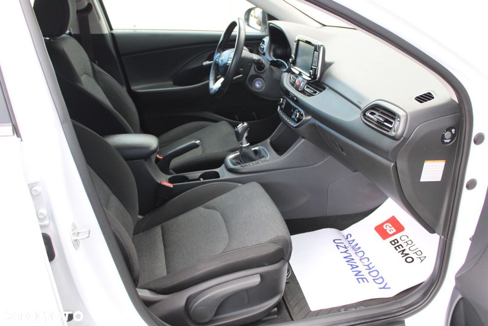 Hyundai i30 1.5 T-GDI 48V Smart - 16