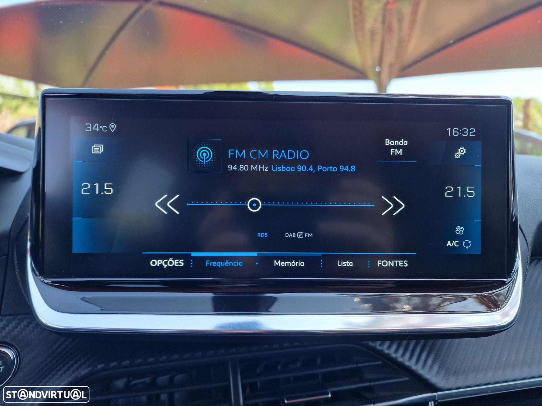 Peugeot 2008 1.5 BlueHDi Allure EAT8 - 33