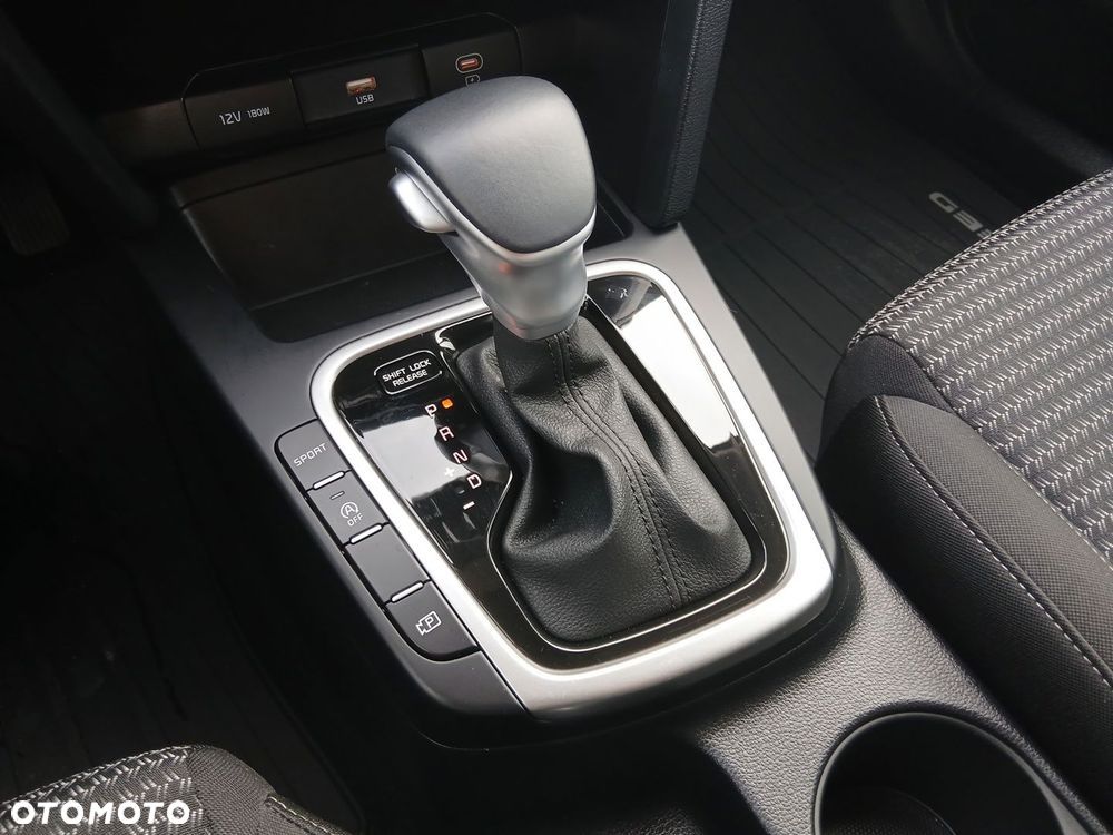 Kia XCeed 1.5 T-GDI M DCT - 27
