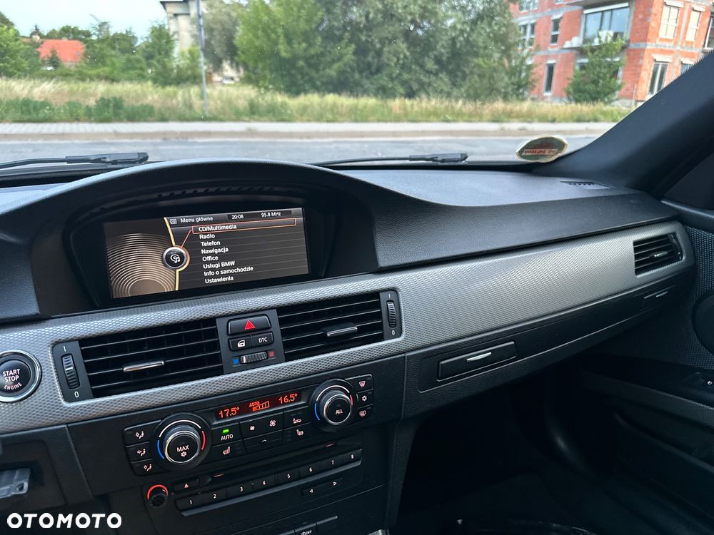 BMW Seria 3 320i - 11