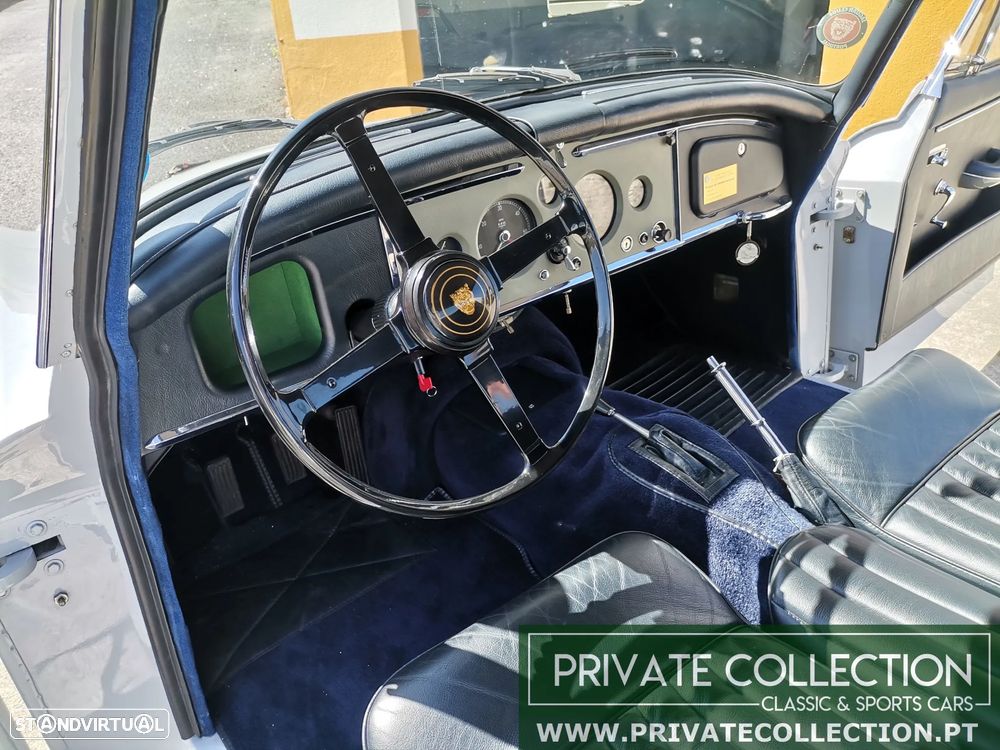 Jaguar XK150 - 9