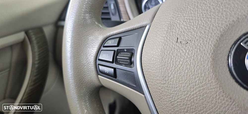 BMW 320 d Sport-Aut. Modern Line - 51