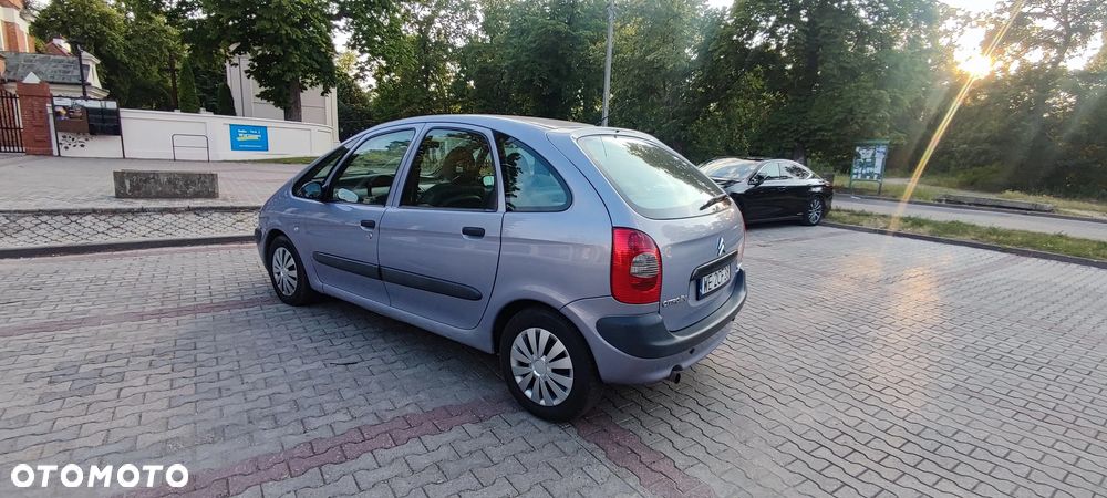 Citroën Xsara Picasso 1.8i Exclusive - 6