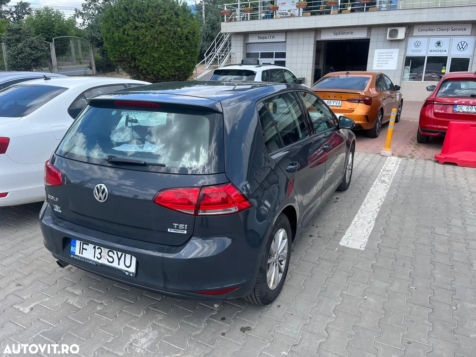 Volkswagen Golf - 12