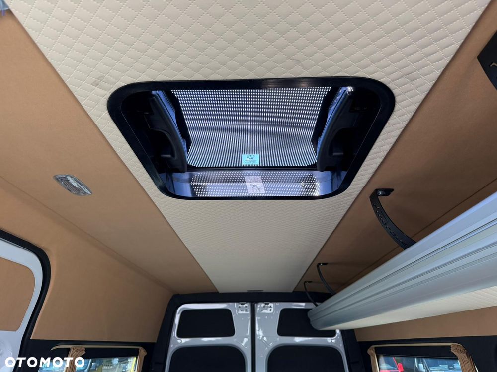 Mercedes-Benz Sprinter 317 - 38