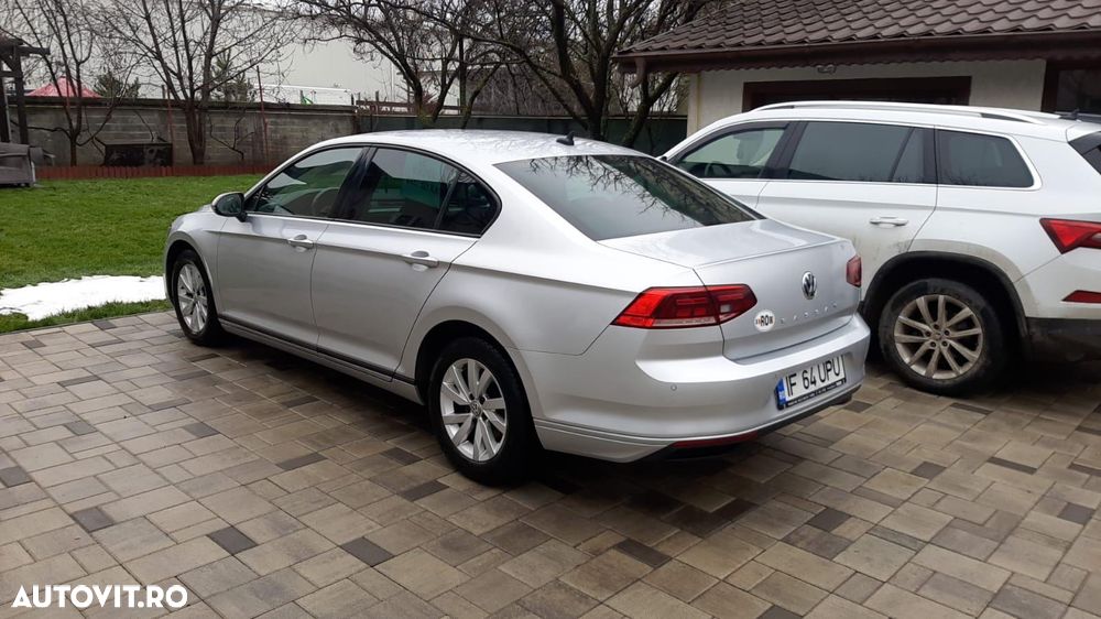 Volkswagen Passat 1.6 TDI DSG Comfortline - 4