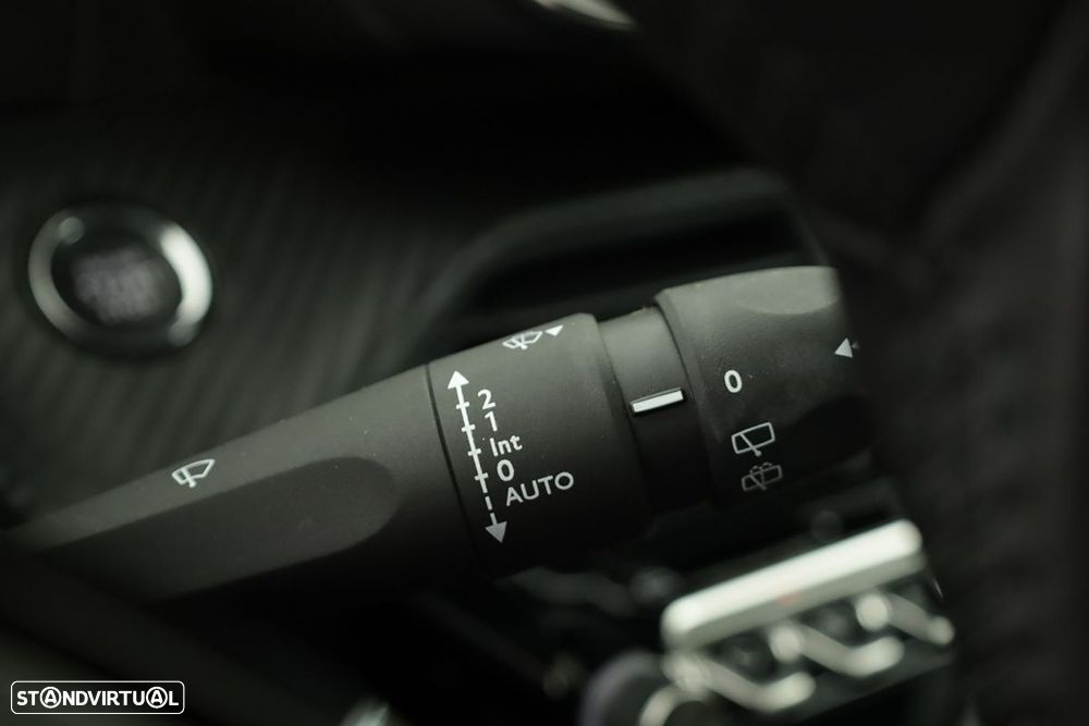 Peugeot e-208 51 kWh Allure - 19