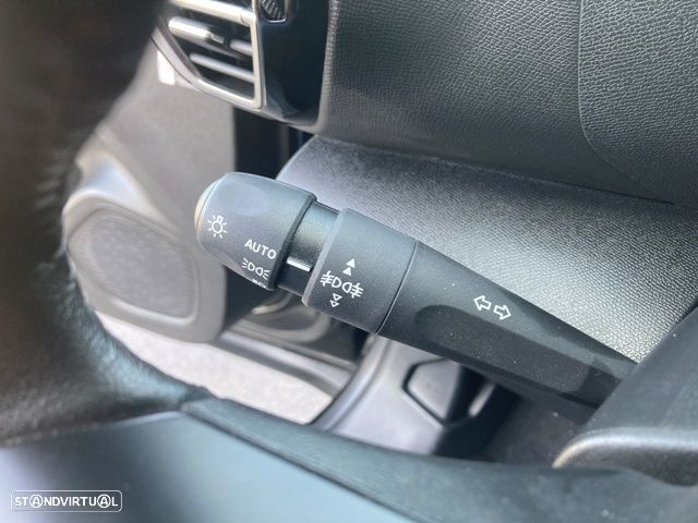 Citroën C4 1.2 PureTech Shine - 18
