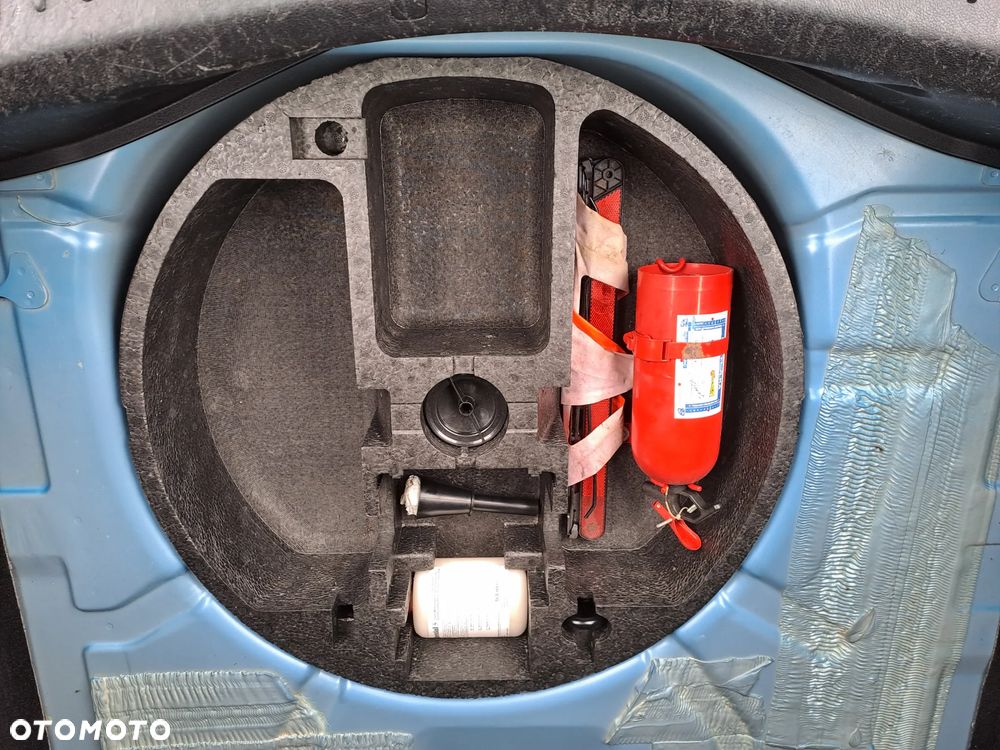 Ford Focus 1.4 16V Style+ - 12