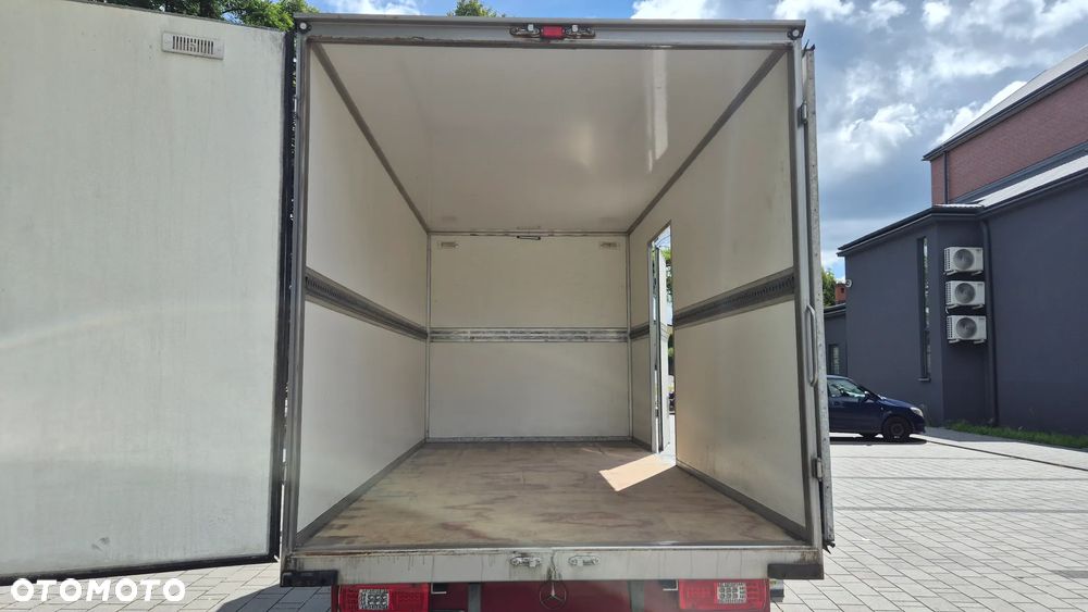 Mercedes-Benz SPRINTER - 17