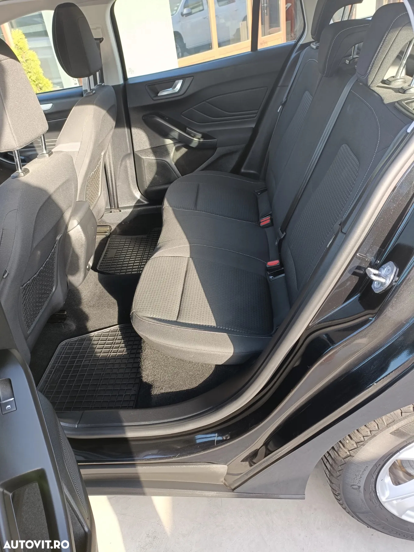 Ford Focus 1.5 EcoBlue Active Business - 27