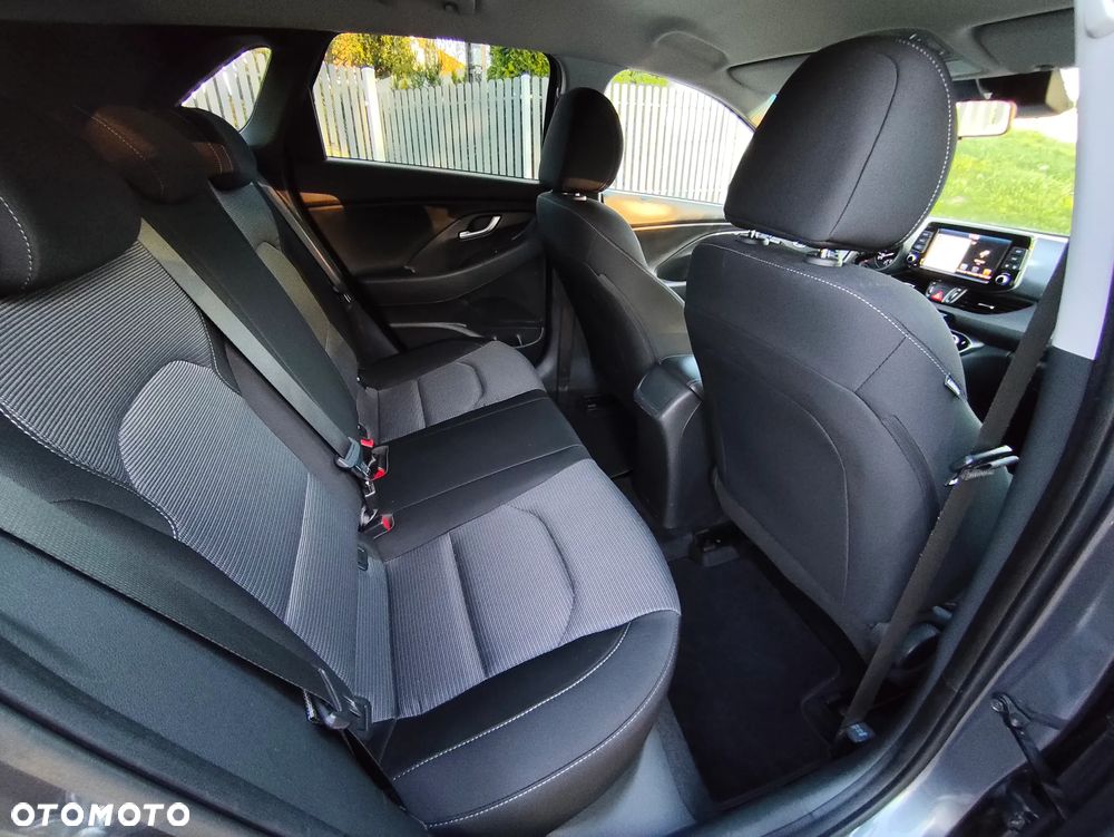 Hyundai i30 1.4 Advantage - 11